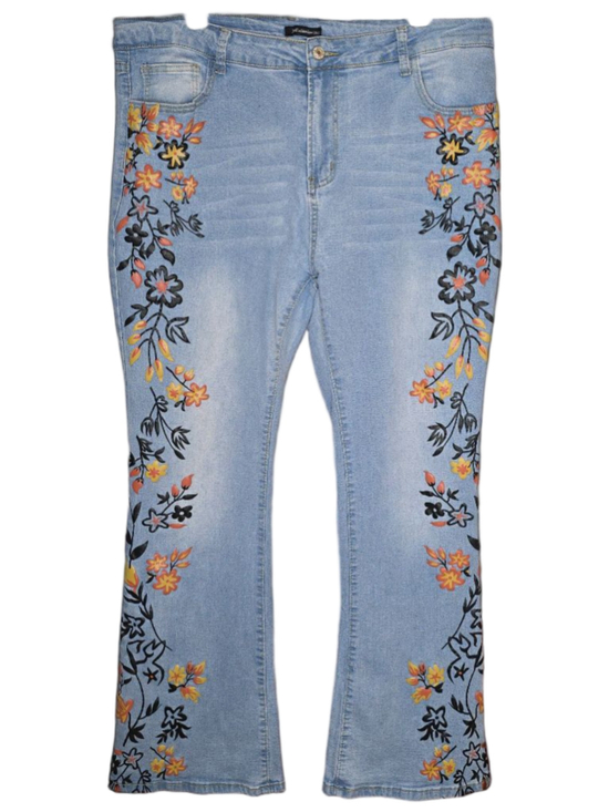 JustFashionNow Denim - Boho Western Light Wash Denim JustFashionNow 2XL Floral Embroidered Jeans